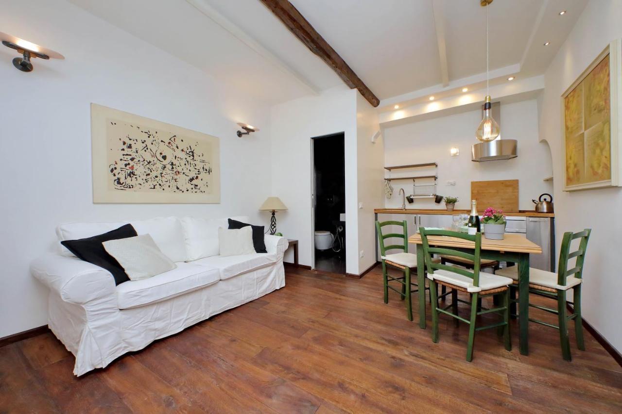 Ych-Pretty Flat Close Pantheon Roma Eksteriør bilde